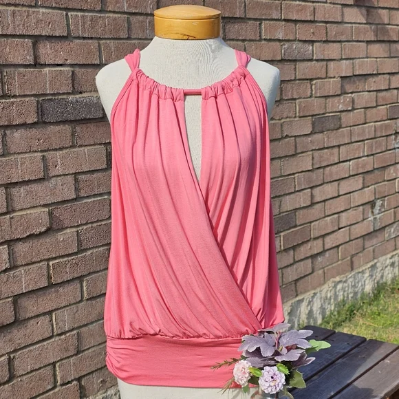 NWT Trina Turk criss/cross sexy blouse - Picture 5 of 5